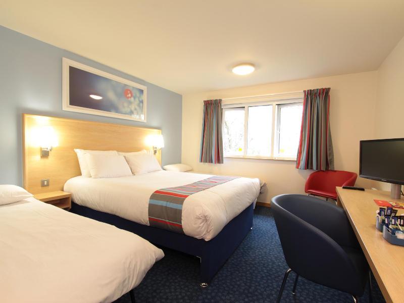Travelodge Leatherhead Exterior foto
